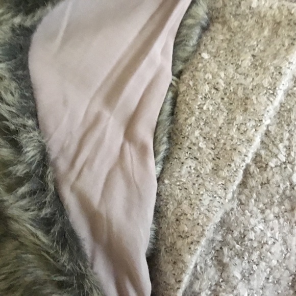 Double Zero fur-collared boucle knit cardigan - Picture 10 of 12